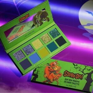 Scooby-Doo Eyeshadow Palette - Green and Blue Shades
